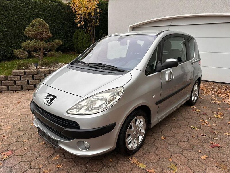Grau Gebraucht 2005 Peugeot 1007 Premium Kleinwagen | 4.850 € (Teuer) - Bild 1/4