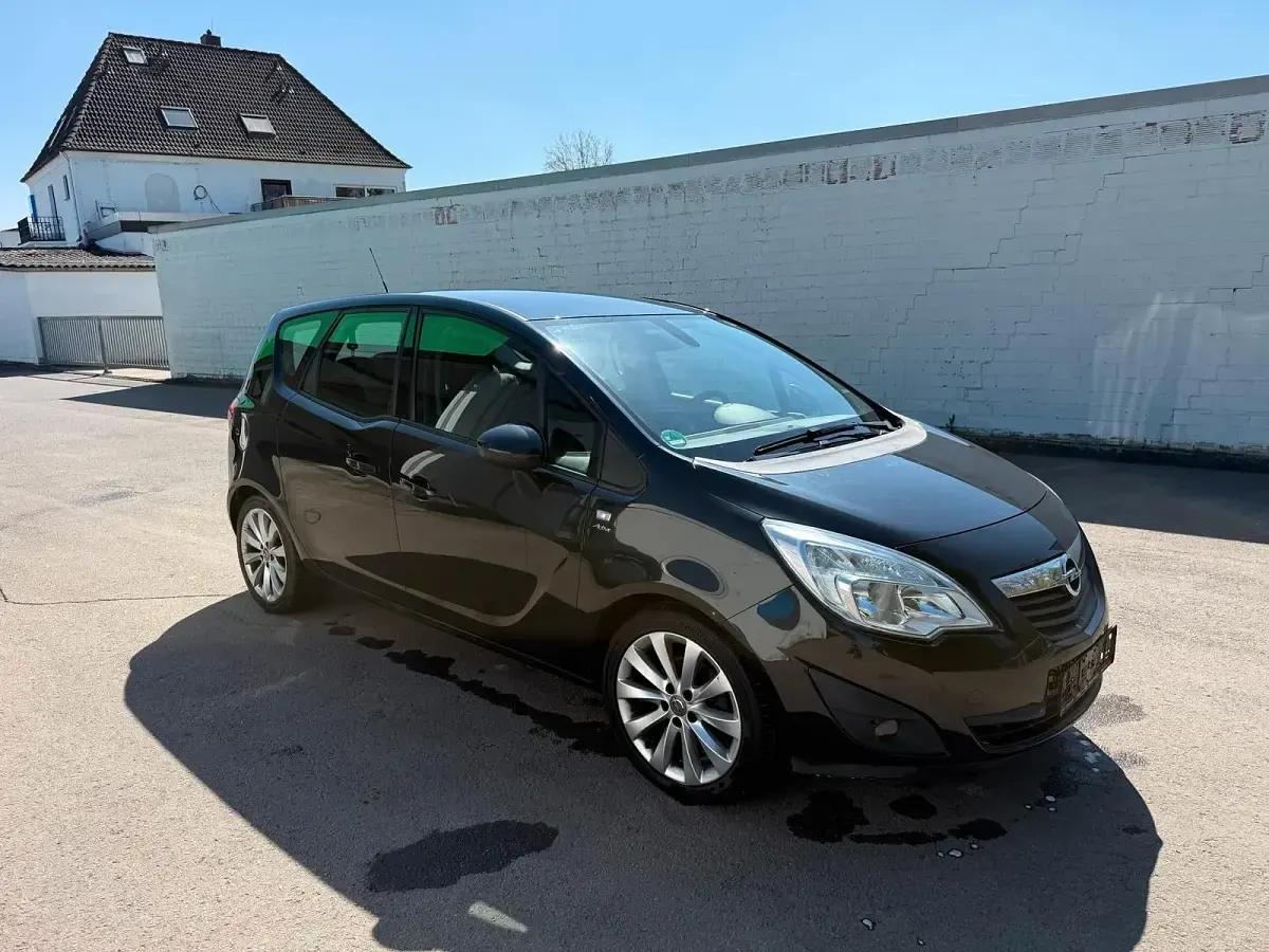 Gebraucht Opel Meriva 120 PS (88 kW) 2013 Schwarz Van / Kleinbus