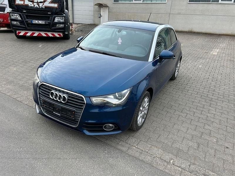 Gebraucht Audi A1 Ambition 86 PS (63 kW) 2011 Blau Kleinwagen