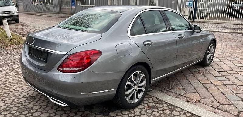 Gebraucht Mercedes C200 Elegance 184 PS (135 kW) 2014 Grau Limousine