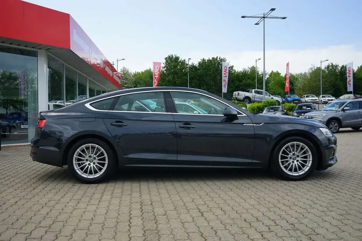 Gebraucht Audi A5 Sportback Sport 190 PS (139 kW) 2017 Manhattangrau metallic Kleinwagen