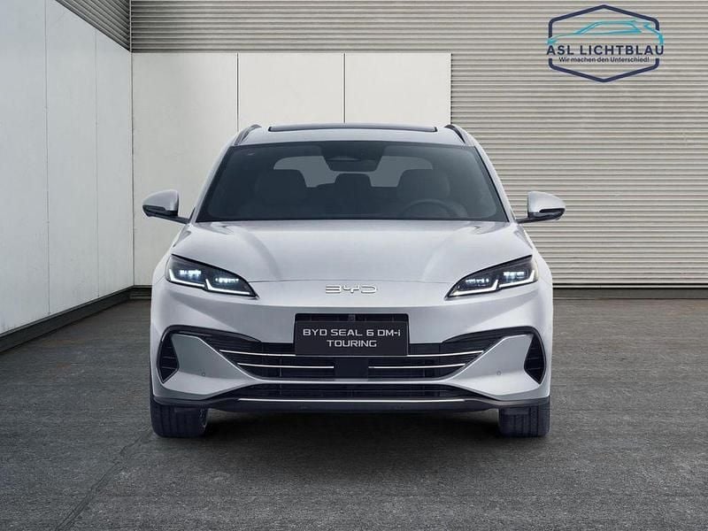 Neu BYD Seal Boost 184 PS (135 kW) 2026 Polar white Kombi