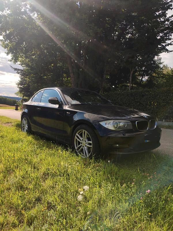 Gebraucht BMW 118 Coupé 143 PS (105 kW) 2010 Schwarz Coupé