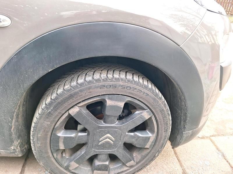 Gebraucht Citroën C4 100 PS (73 kW) 2016 Braun SUV