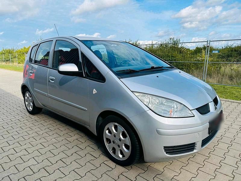 Gebraucht Mitsubishi Colt 95 PS (69 kW) 2007 Silber Kleinwagen