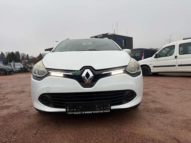 Gebraucht Renault Clio GrandTour Dynamique 90 PS (66 kW) 2014 Gletscherweiss Kombi