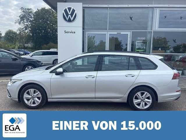 Gebraucht VW Golf VII Life 116 PS (85 kW) 2021 Silber metallic Kombi