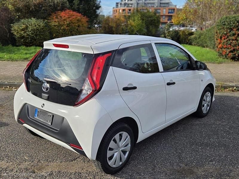 Gebraucht Toyota Aygo Business Edition 72 PS (52 kW) 2021 Weiß Kleinwagen