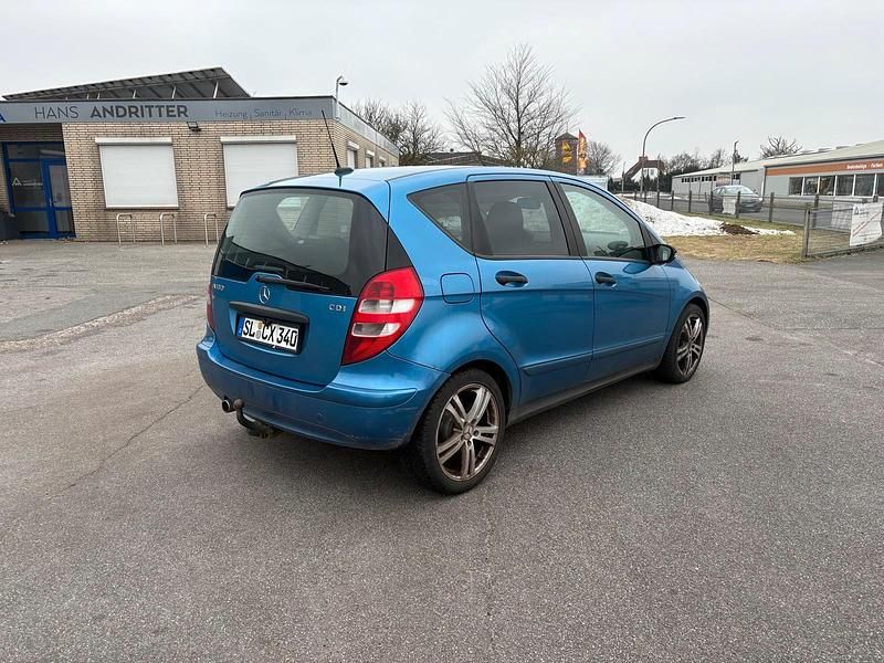 Gebraucht Mercedes A180 109 PS (80 kW) 2008 Blau Van / Kleinbus