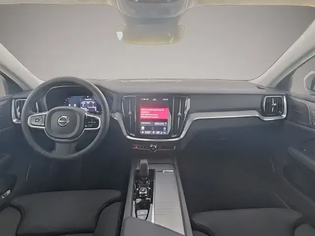 Gebraucht Volvo V60 Plus 197 PS (144 kW) 2025 Grau Kombi