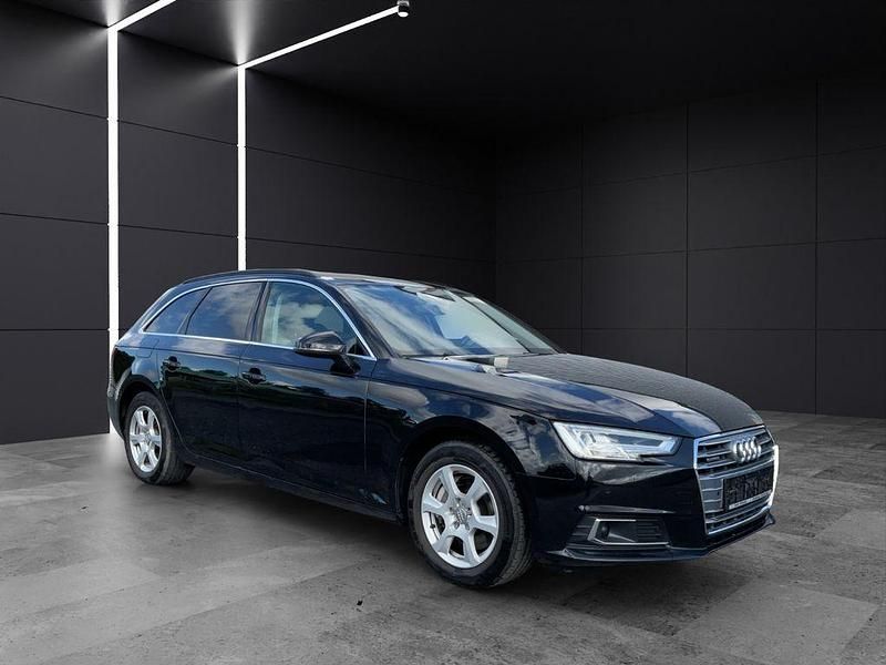 Gebraucht Audi A4 Sport 218 PS (160 kW) 2018 Schwarz Kombi