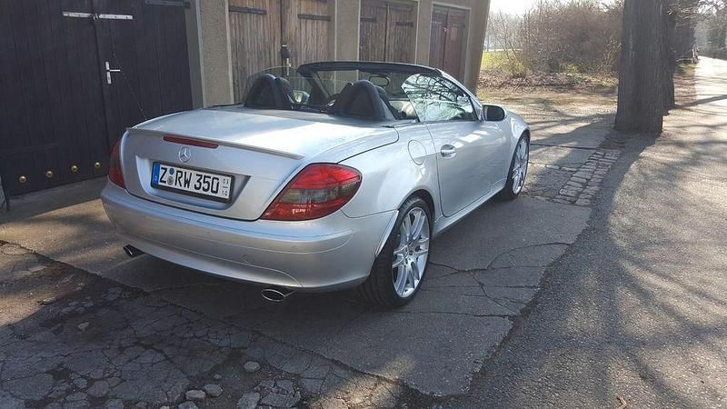 Gebraucht Mercedes SLK350 272 PS (200 kW) 2007 Silber Cabrio
