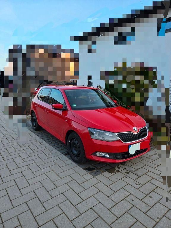 Gebraucht Skoda Fabia Drive 75 PS (55 kW) 2017 Rot Limousine