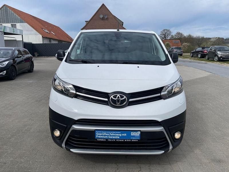 Gebraucht Toyota Proace 144 PS (105 kW) 2022 Arctic white Van / Kleinbus