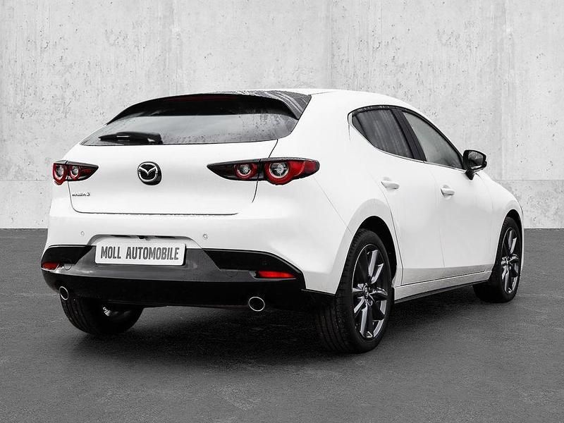 Neu Mazda 3 Exclusive 140 PS (102 kW) 2025 Snowflake white Limousine