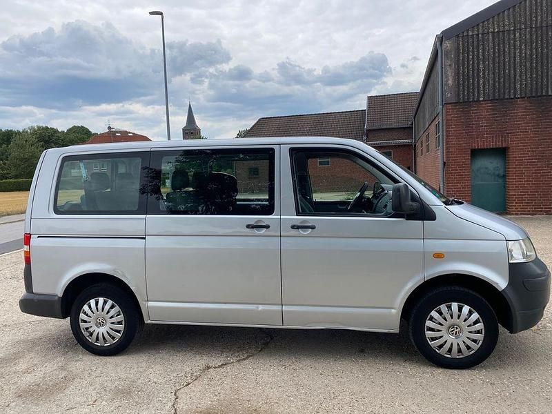 Silber Gebraucht 2007 VW T5 Van | 6.750 € (Guter Preis) - Bild 1/4