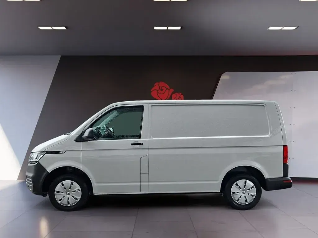 Second-hand VW Transporter 150 CP (110 kW) 2022 Alb Van