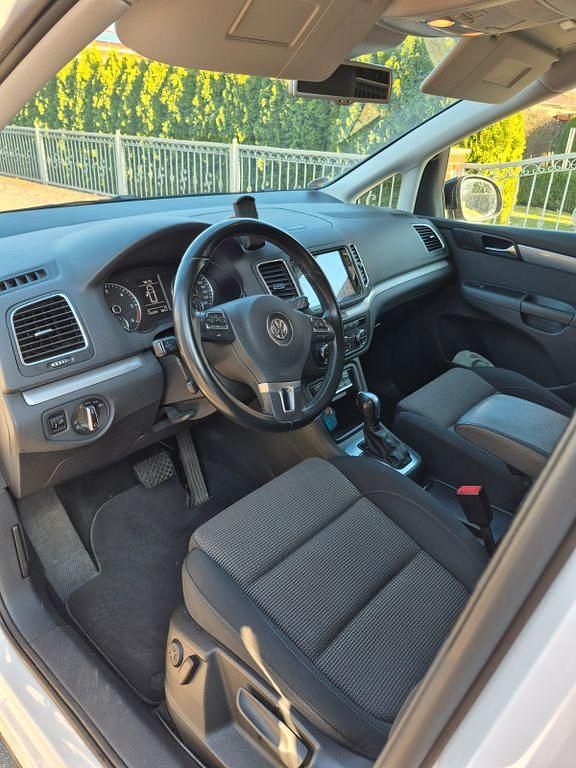 Gebraucht VW Sharan 177 PS (130 kW) 2013 Weiß Van / Kleinbus