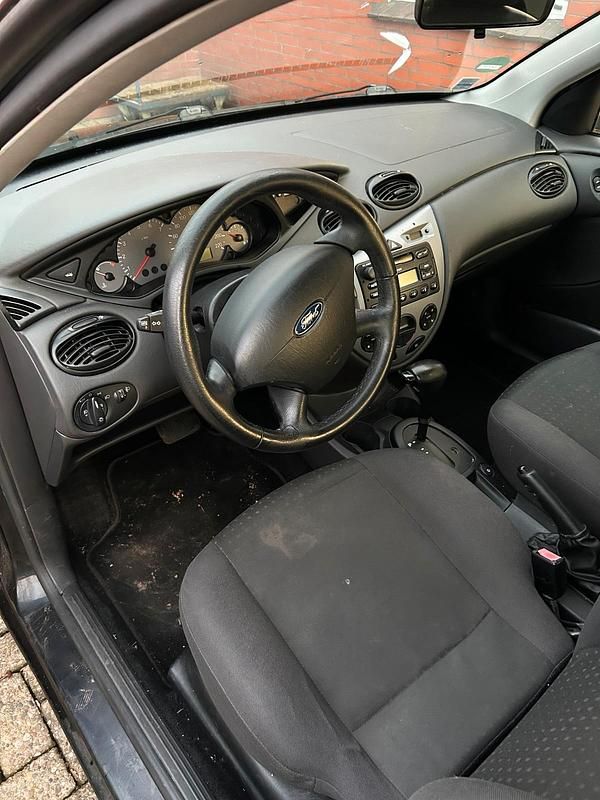 Second-hand Ford Focus 131 CP (96 kW) 2004 Negru Break