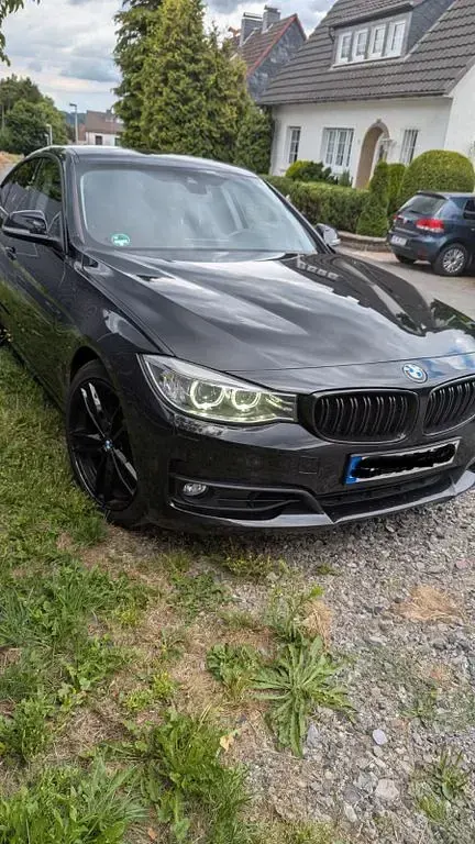 Gebraucht BMW 330 Advantage 258 PS (189 kW) 2015 Schwarz Limousine
