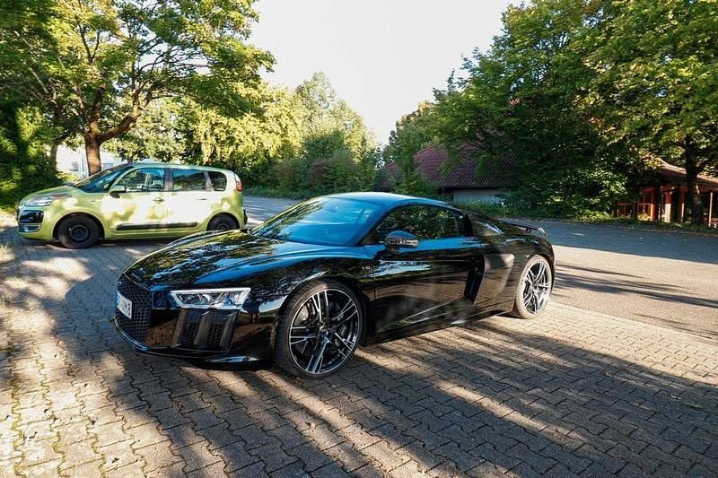 Schwarz Gebraucht 2015 Audi R8 Coupé Sport Coupé | 124.000 € (Guter Preis) - Bild 1/4