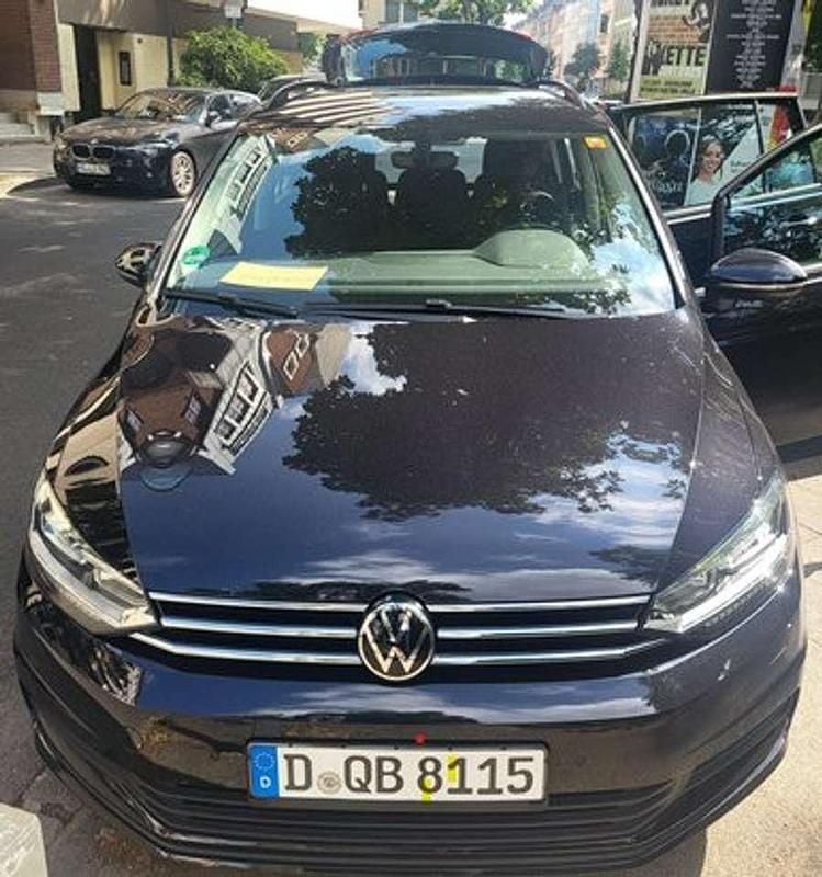Schwarz Gebraucht 2022 VW Touran Van / Kleinbus | 24.290 € (Superpreis) - Bild 1/4