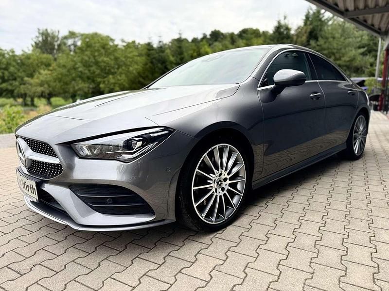 Mountaingrau Gebraucht 2021 Mercedes CLA250 AMG line Limousine | 28.900 € (Guter Preis) - Bild 1/4