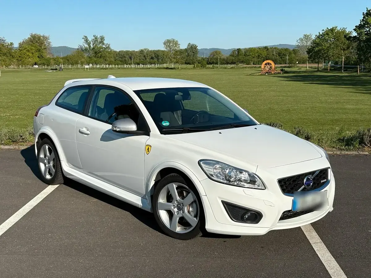 Gebraucht Volvo C30 R-Design 177 PS (130 kW) 2010 Weiß Kleinwagen