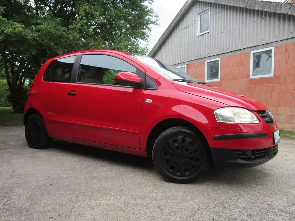 Gebraucht VW Fox Refresh 54 PS (39 kW) 2009 Rot Kleinwagen