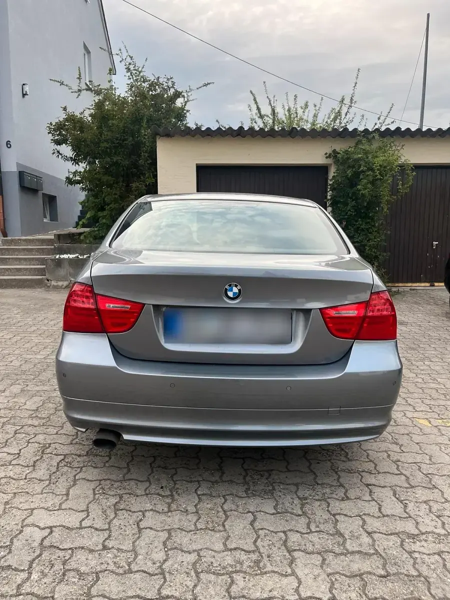 Gebraucht BMW 316 116 PS (85 kW) 2010 Grün Limousine