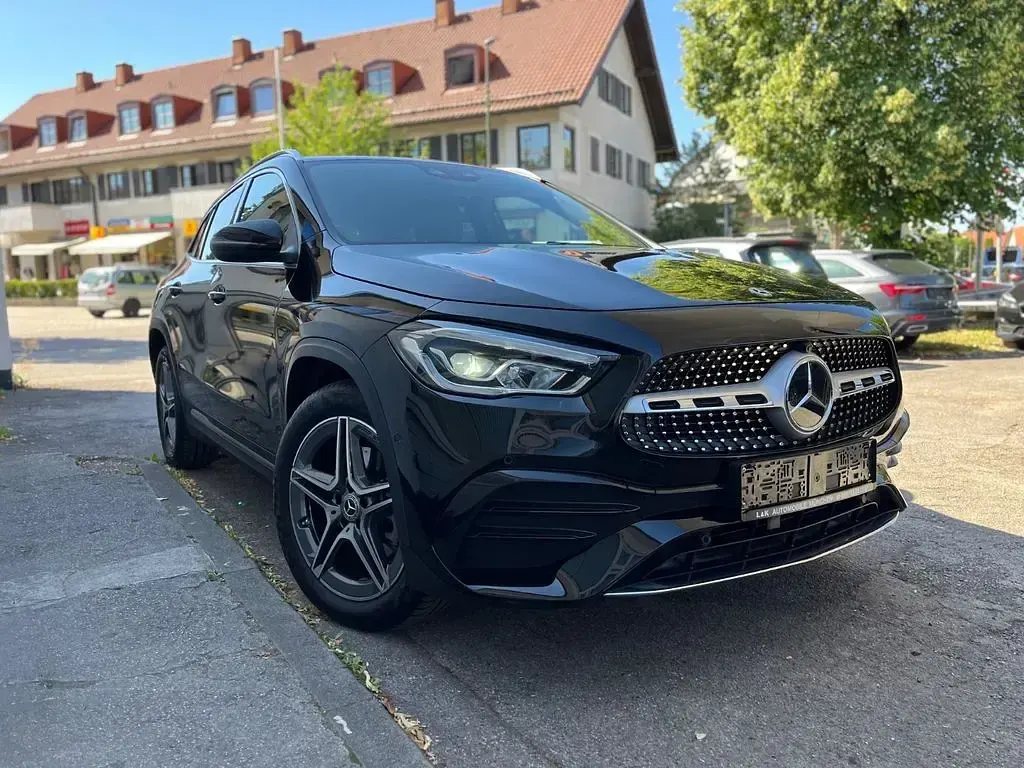 Gebraucht Mercedes GLA250 AMG 160 PS (117 kW) 2021 Schwarz SUV