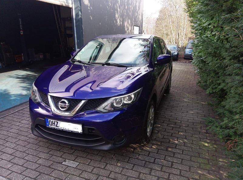 Gebraucht Nissan Qashqai 116 PS (85 kW) 2016 Blau SUV