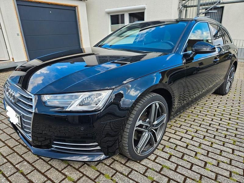 Gebraucht Audi A4 Ambiente 190 PS (139 kW) 2018 Schwarz Kombi