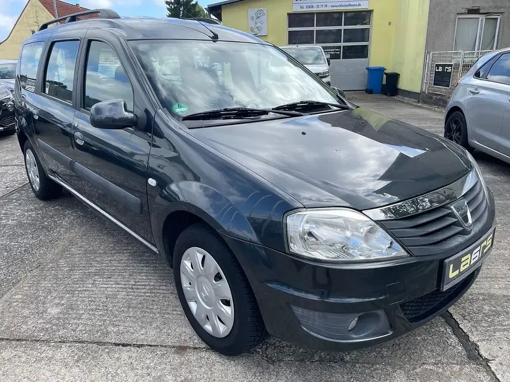 Gebraucht Dacia Logan MCV Lauréate 88 PS (64 kW) 2012 Grau Kombi