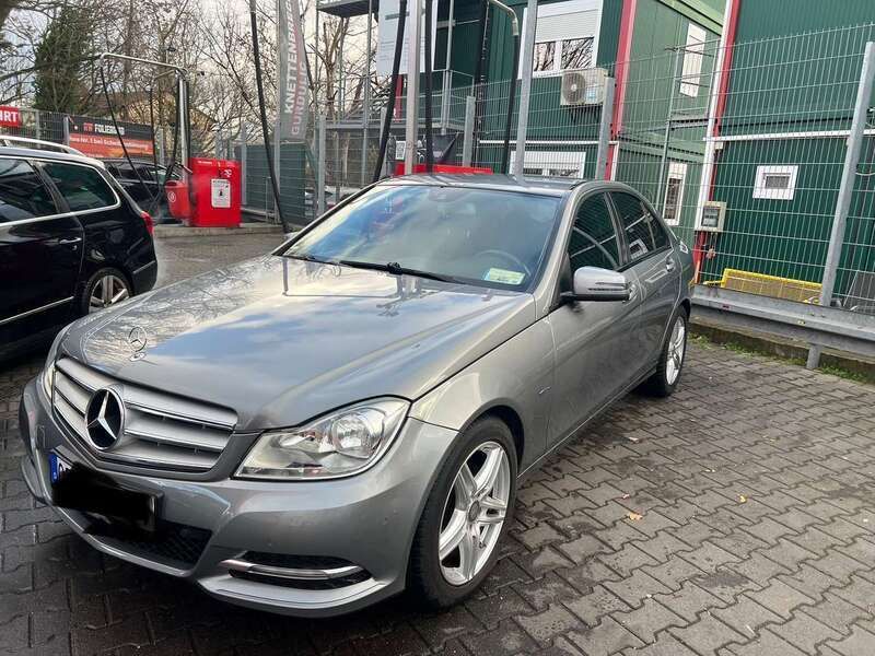 Gebraucht 2012 Mercedes C180 Avantgarde Limousine | 8.499 € (Fairer Preis) - Bild 1/4