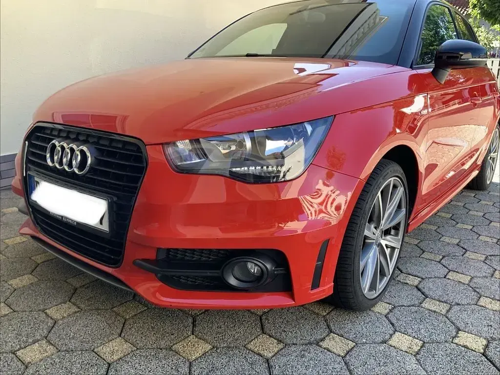 Gebraucht Audi A1 Sportback S-Line 86 PS (63 kW) 2013 Rot Kleinwagen