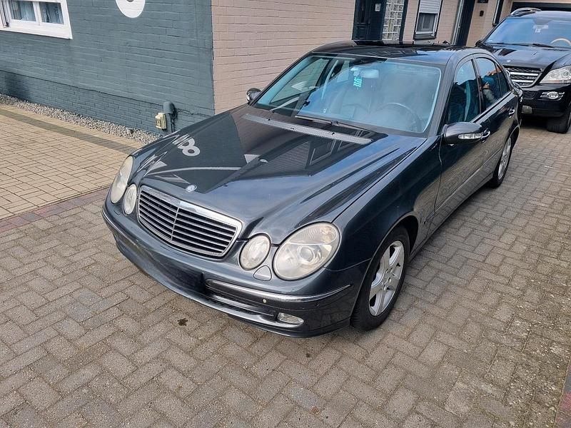 Gebraucht 2003 Mercedes E320 Limousine | 6.500 € (Teuer) - Bild 1/4