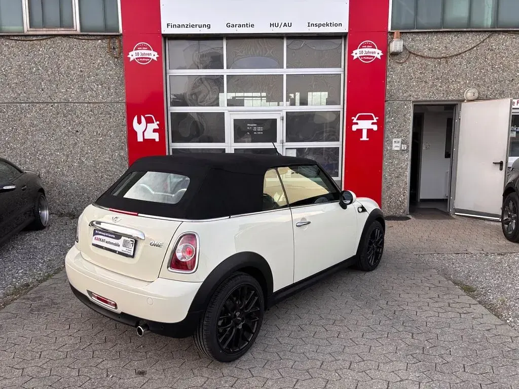 Used Mini ONE 98 HP (72 kW) 2015 White Hatchback