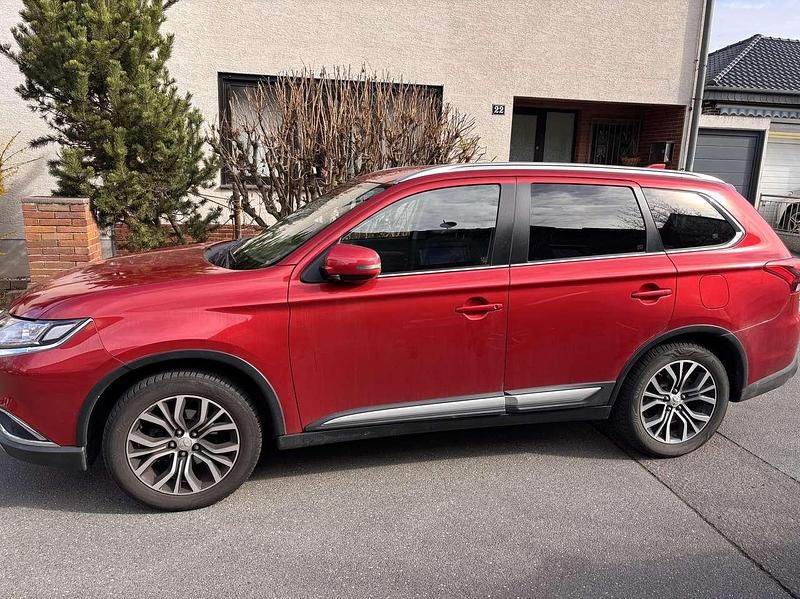 Gebraucht Mitsubishi Outlander Edition+ 150 PS (110 kW) 2018 SUV