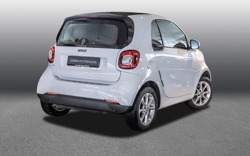 Gebraucht Smart ForTwo Cabrio Passion 71 PS (52 kW) 2017 Weiß Cabrio