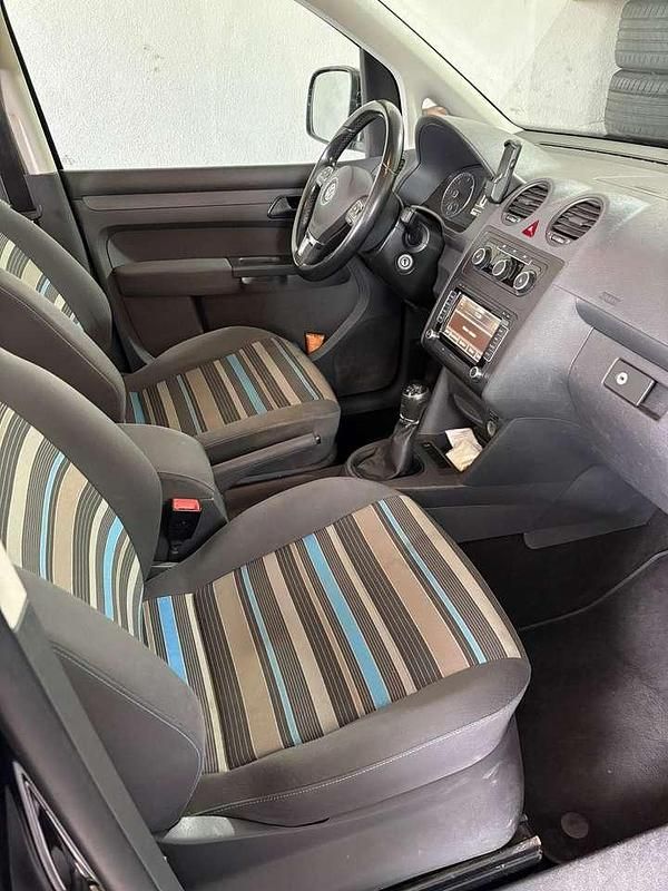 Gebraucht VW Caddy Maxi 140 PS (102 kW) 2012 Schwarz Van / Kleinbus