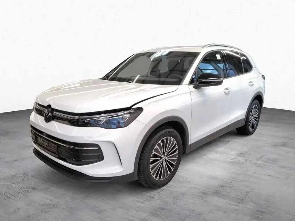 Gebraucht VW Tiguan Goal 150 PS (110 kW) 2025 Pure white SUV