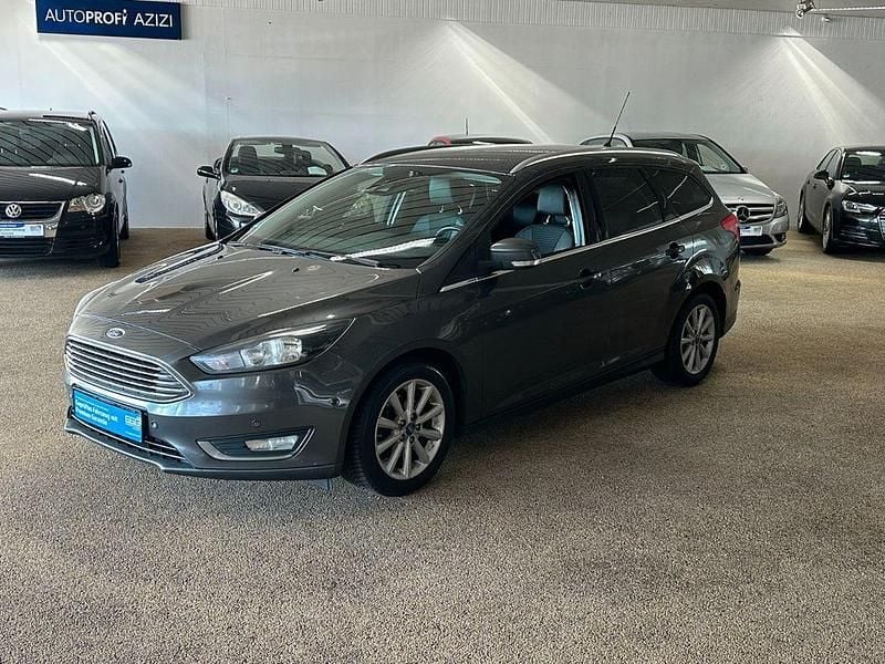 Second-hand Ford Focus Titanium 120 CP (88 kW) 2015 Gri Berlinǎ