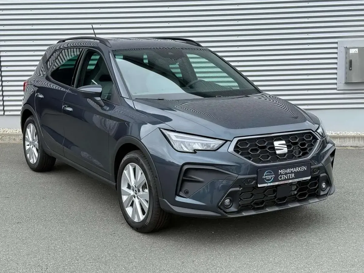 Neu Seat Arona FR 150 PS (110 kW) 2026 "magnetic tech" SUV