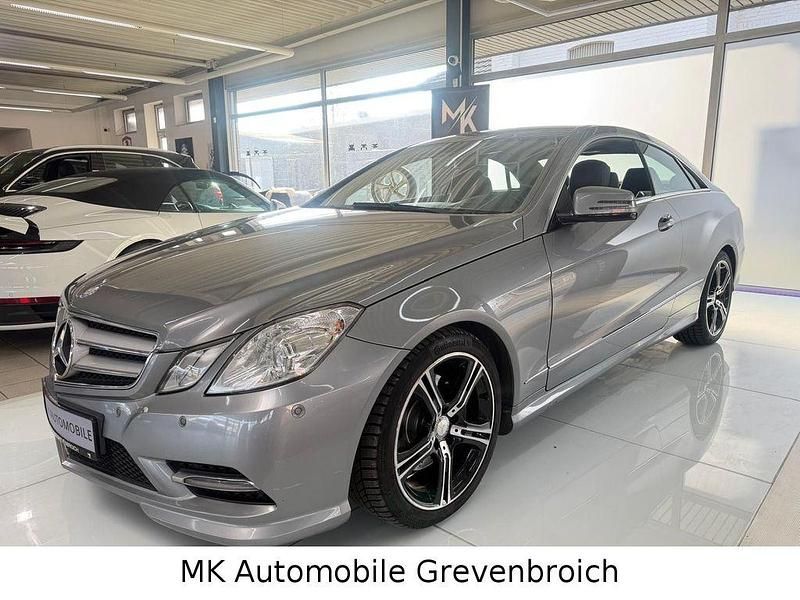 Silber Gebraucht 2013 Mercedes E220 AMG Coupé | 9.498 € (Guter Preis) - Bild 1/4