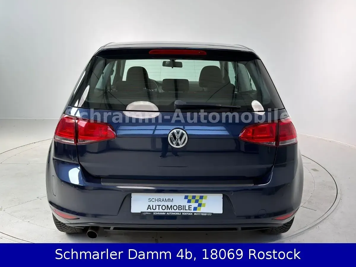 Gebraucht VW Golf VII Comfortline 110 PS (80 kW) 2016 Blau Coupé