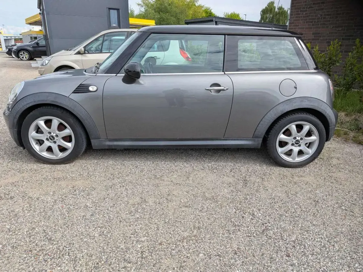 Używany Mini Cooper 120 KM (88 kW) 2009 Srebrny Hatchback