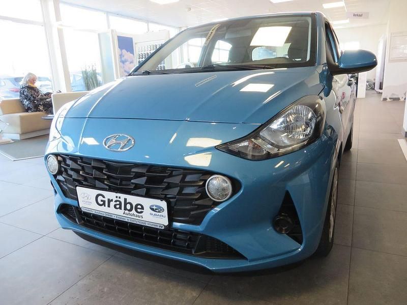 Gebraucht Hyundai i10 Select 67 PS (49 kW) 2020 Blau Kleinwagen