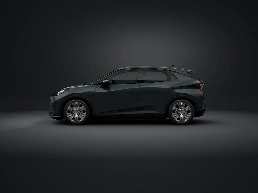 Neu Cupra Raval Endurance 155 kW (211 PS) 2026 Blau Limousine