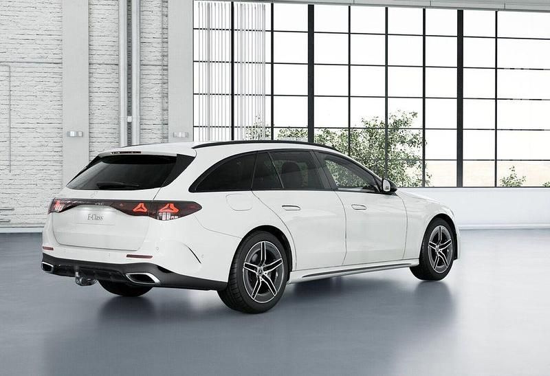 Gebraucht Mercedes E220 AMG 197 PS (144 kW) 2025 Weiß Limousine